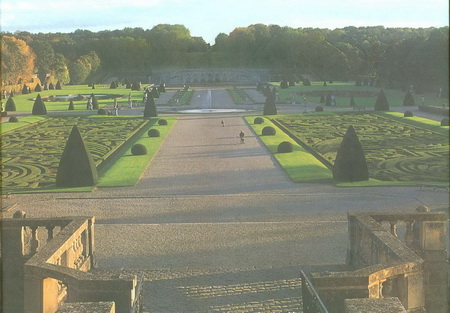 ͼ1�֣��գ�ά���ظ�ۡׯ԰