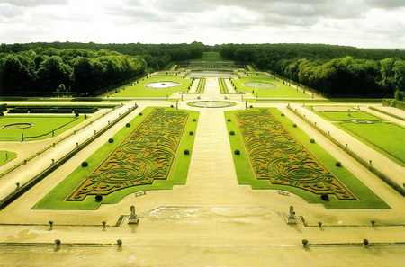 ͼ18�֡��ա�ά���ػ�԰��Զ����ۡ�˹�������ǿ