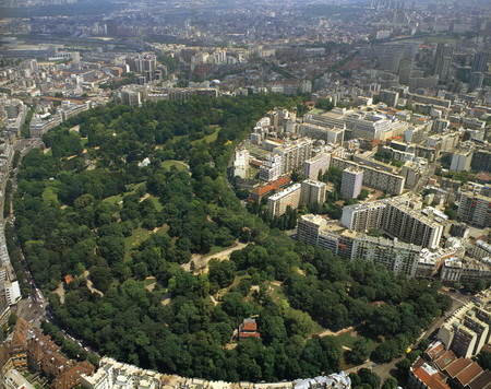 ͼ 3 Ф��ɽ��԰