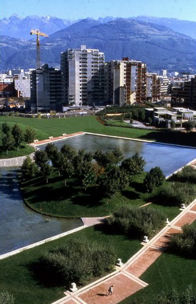 ͼ1����԰���ͼ